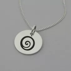 Gratitude Necklace with 'I am Grateful' Engraved on the Reverse